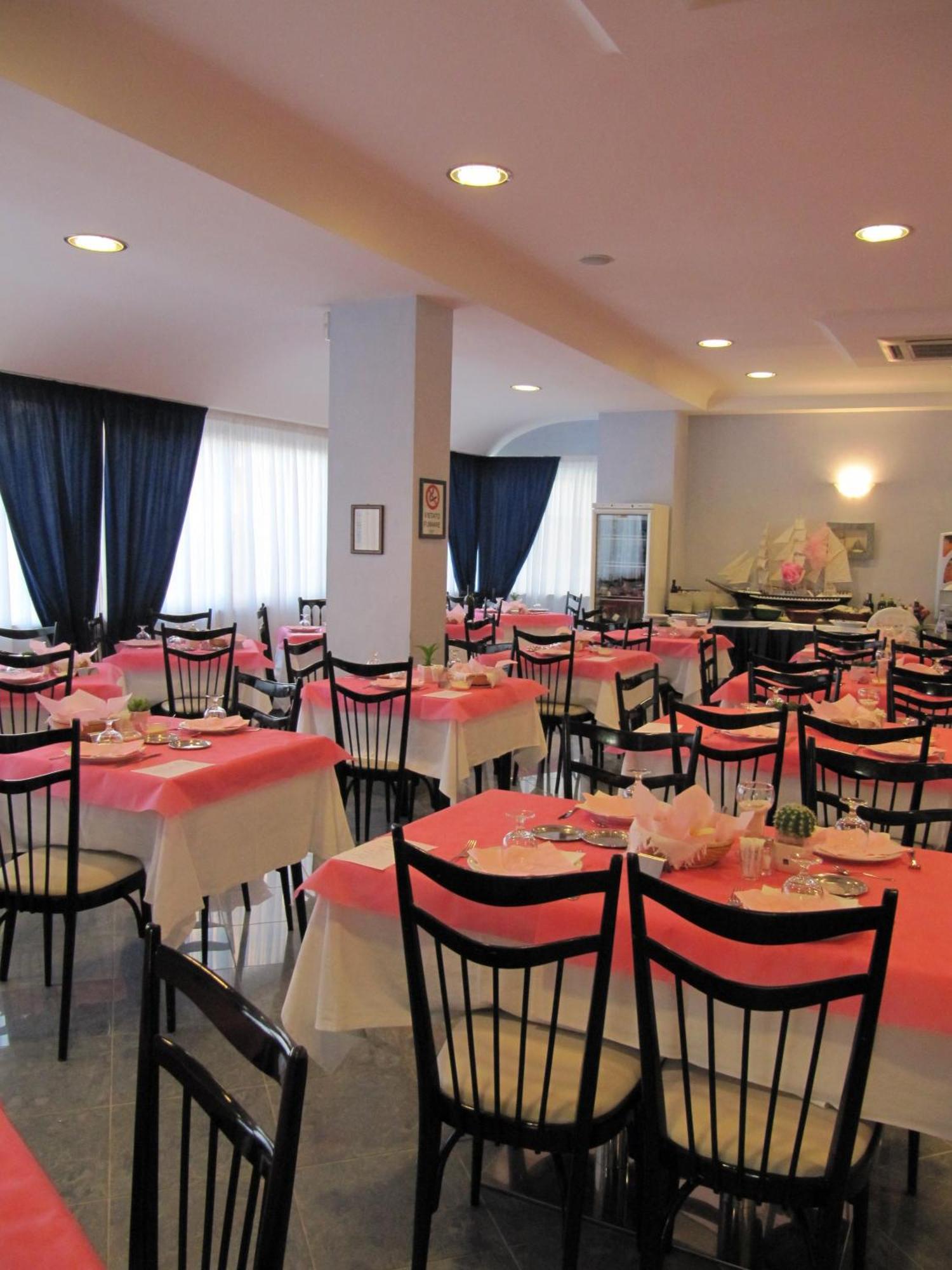 Hotel Monti Rimini Bagian luar foto